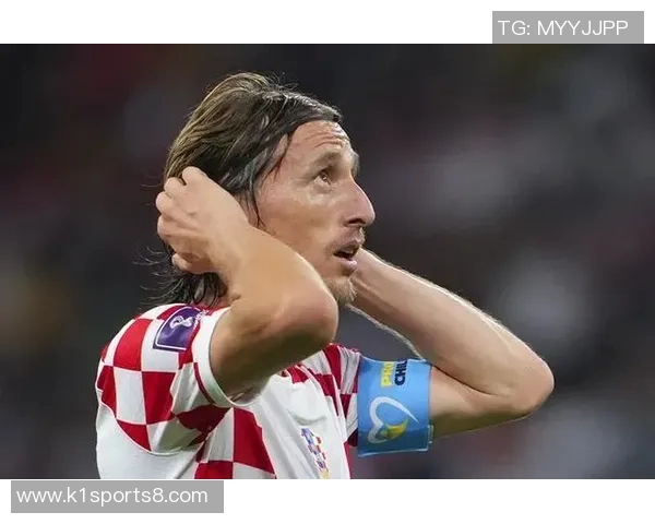 克罗地亚与瑞典激战正酣足球盛宴引发球迷热情高涨